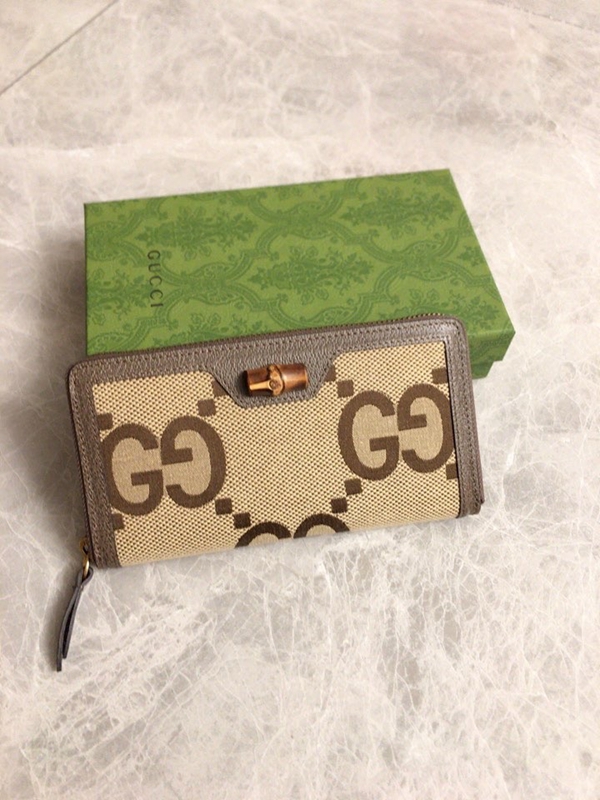 グッチ財布 レプリカ正面デザイン